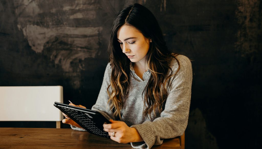 Smic net 39h : calcul, montant mensuel et différences selon les secteurs