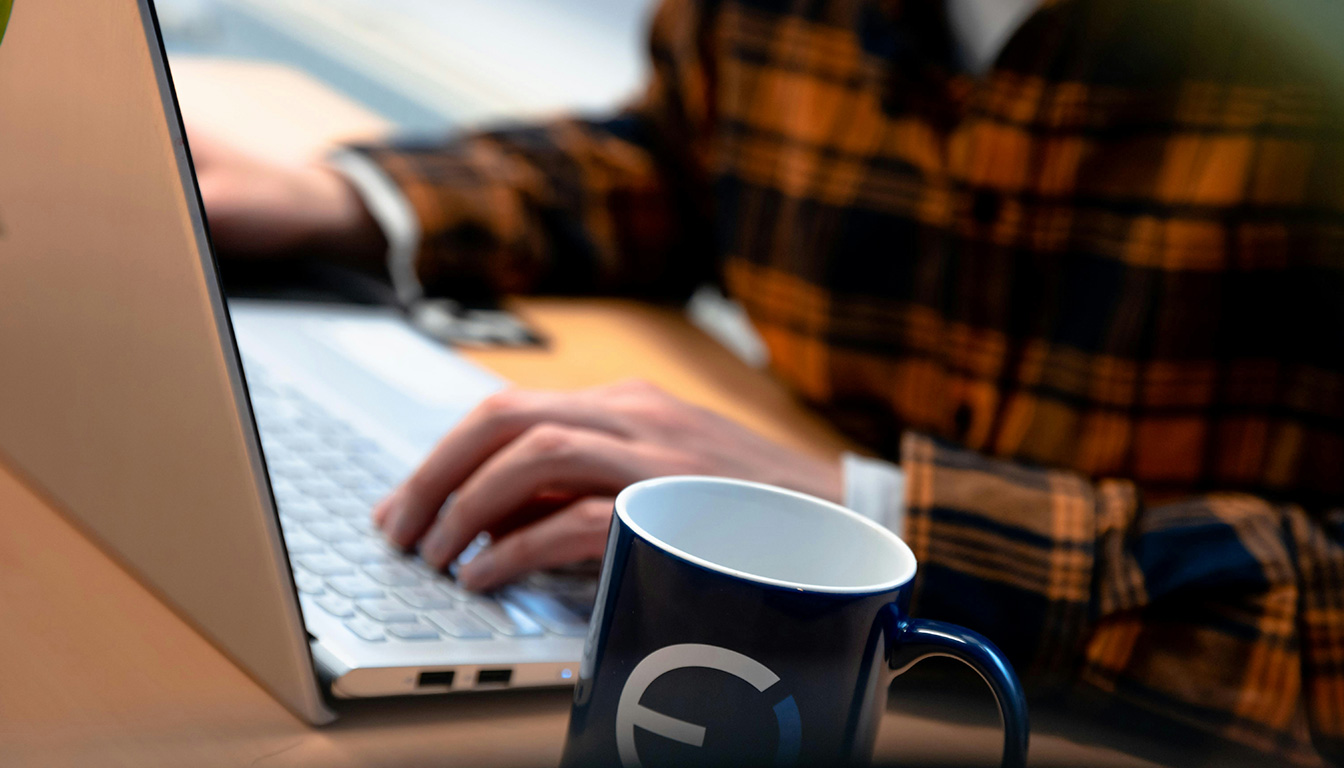 découvrez comment convertir 2000€ brut en net avec un calcul précis et des exemples adaptés à votre situation personnelle. comprenez facilement les différences entre brut et net.