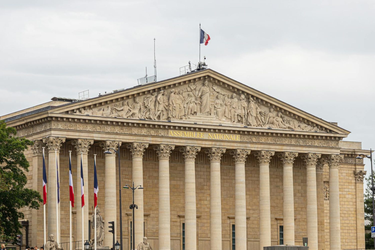 Salaire ministre : rémunération, avantages et spécificités en France