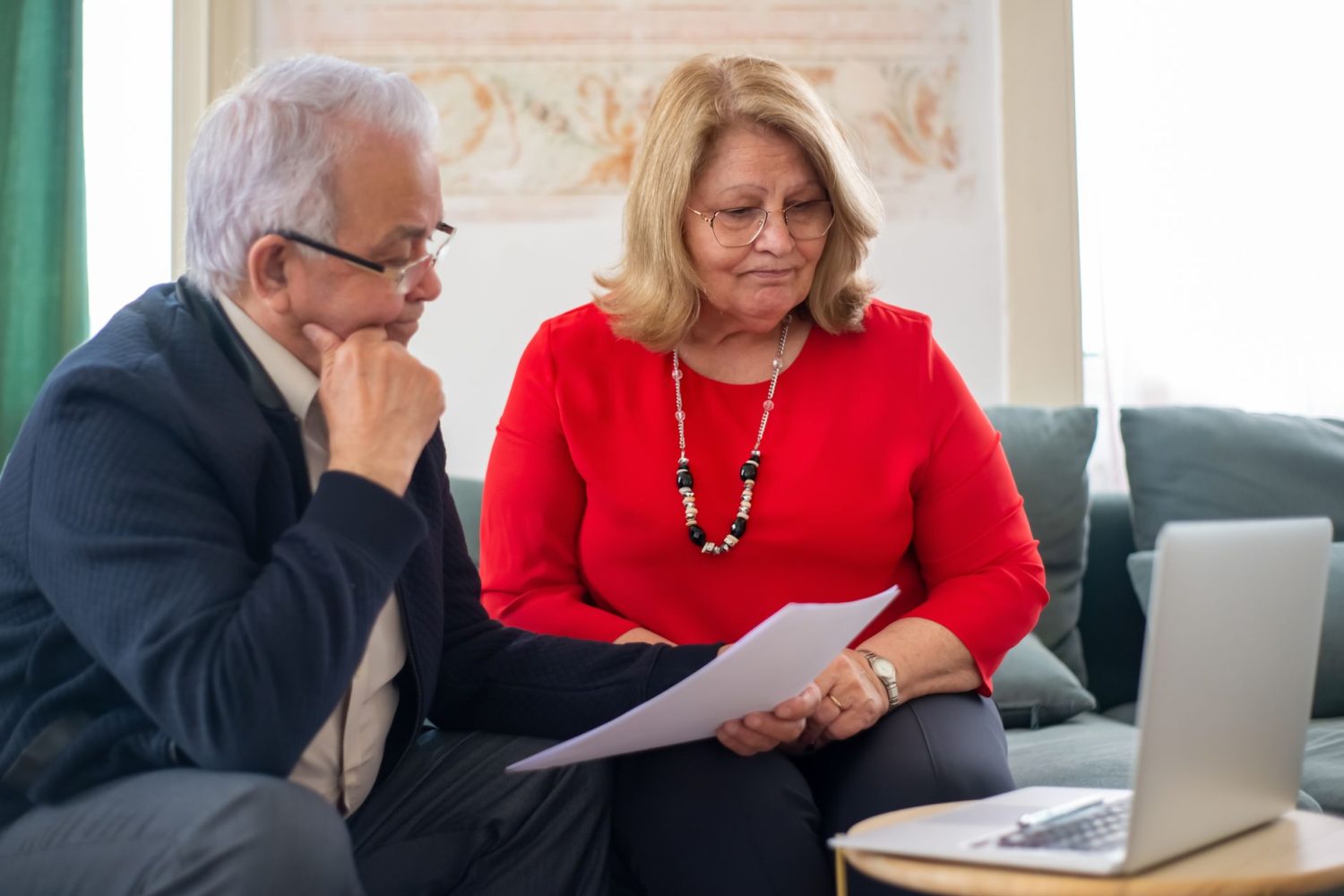 La pension de réversion est-elle versée à vie ? Conditions et plafonds