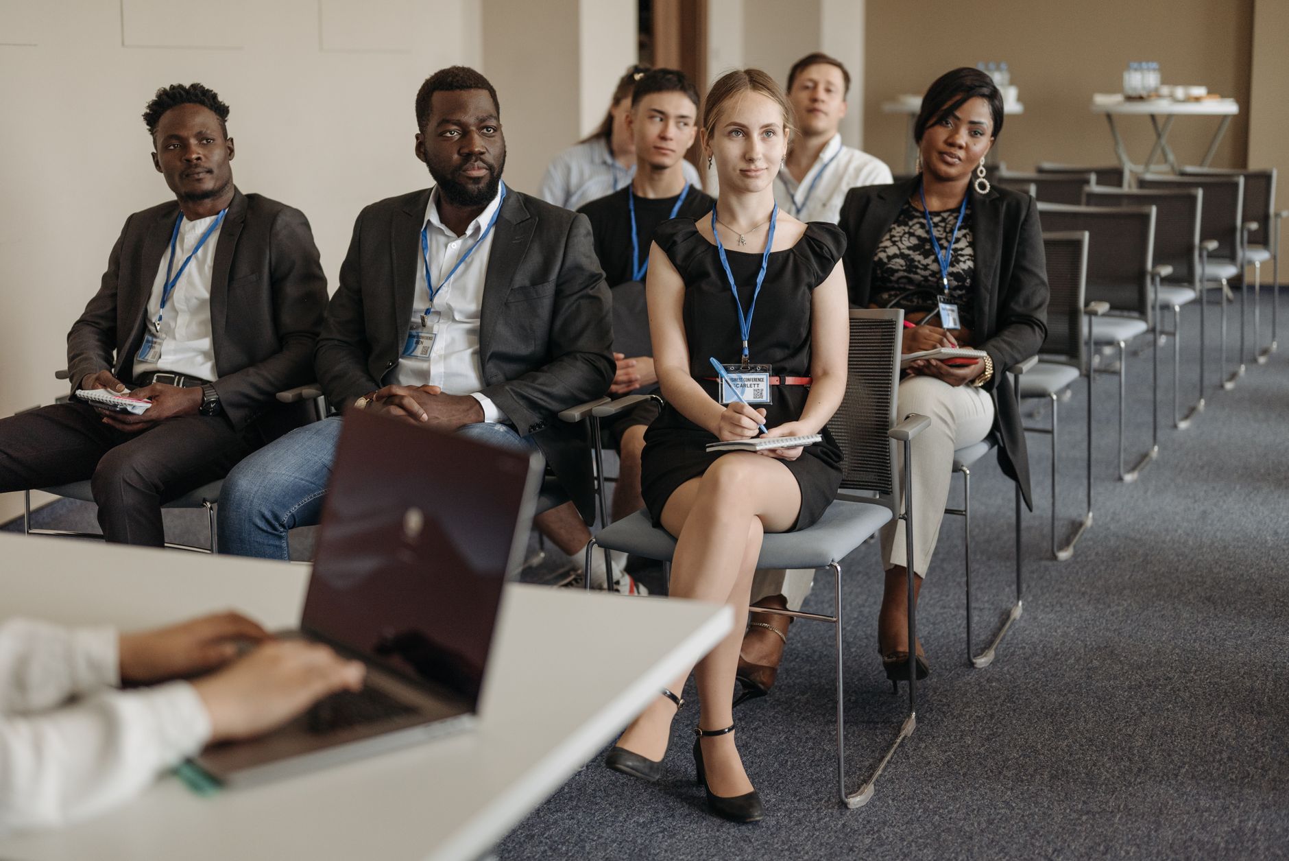 Reconversion professionnelle : 50 métiers porteurs à connaître pour sécuriser ton changement de carrière — changement de carrière formation professionnelle