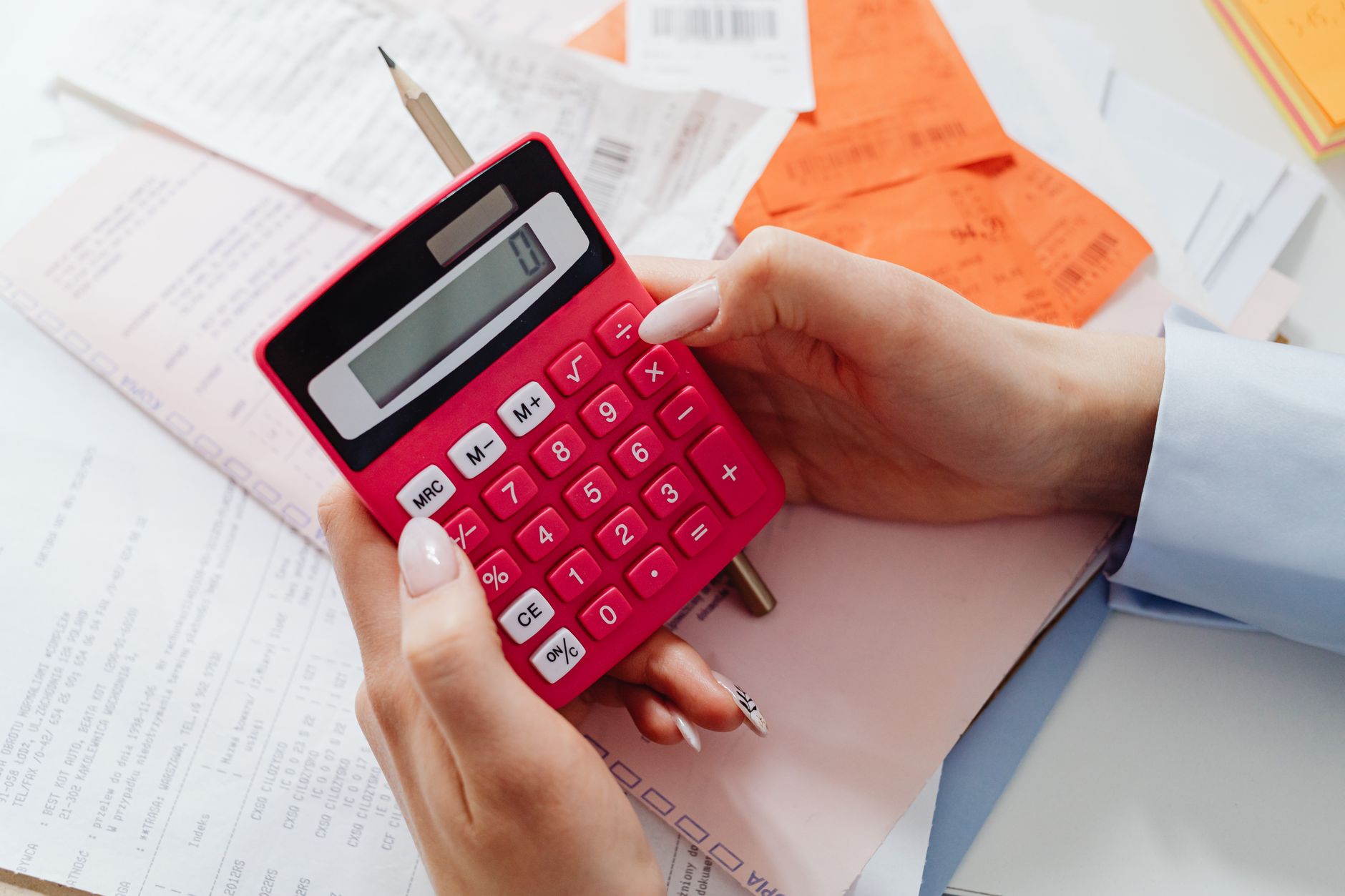 Qu’est-ce que le salaire brut sur le bulletin de salaire et pourquoi tout part de là — bulletin de salaire avec calculs
