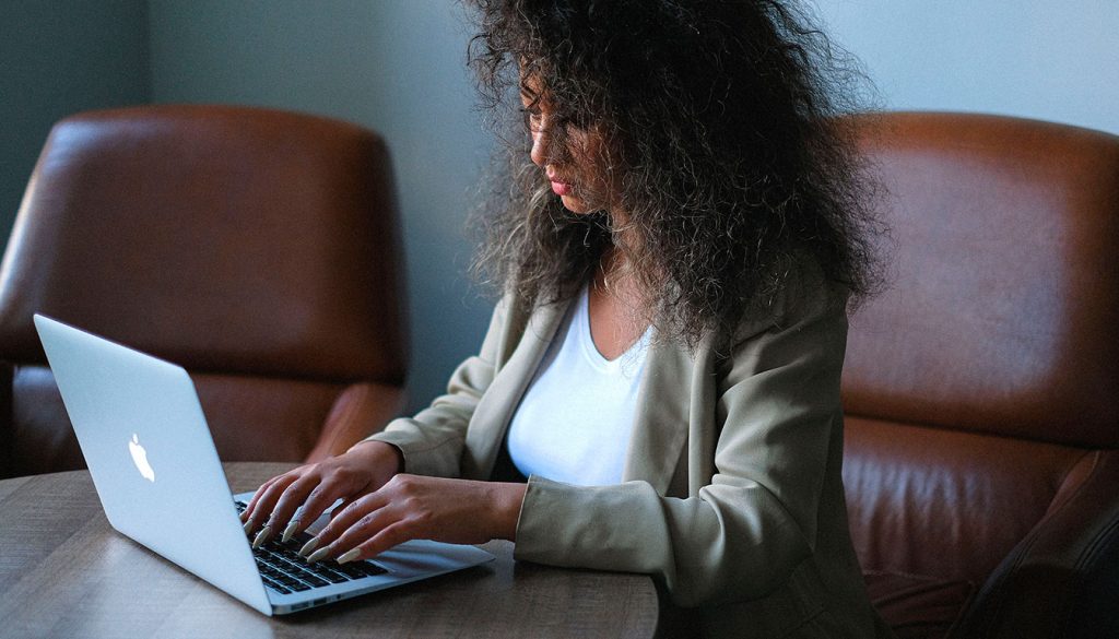 Découvrez comment divorcer en ligne facilement et rapidement. Guide complet sur la procédure de divorce sur internet, les démarches à suivre et les avantages de cette méthode moderne.