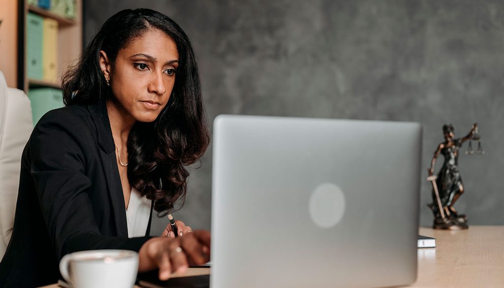 Découvrez comment divorcer en ligne simplement et rapidement, avec un guide complet sur la procédure digitale pour faciliter votre séparation.