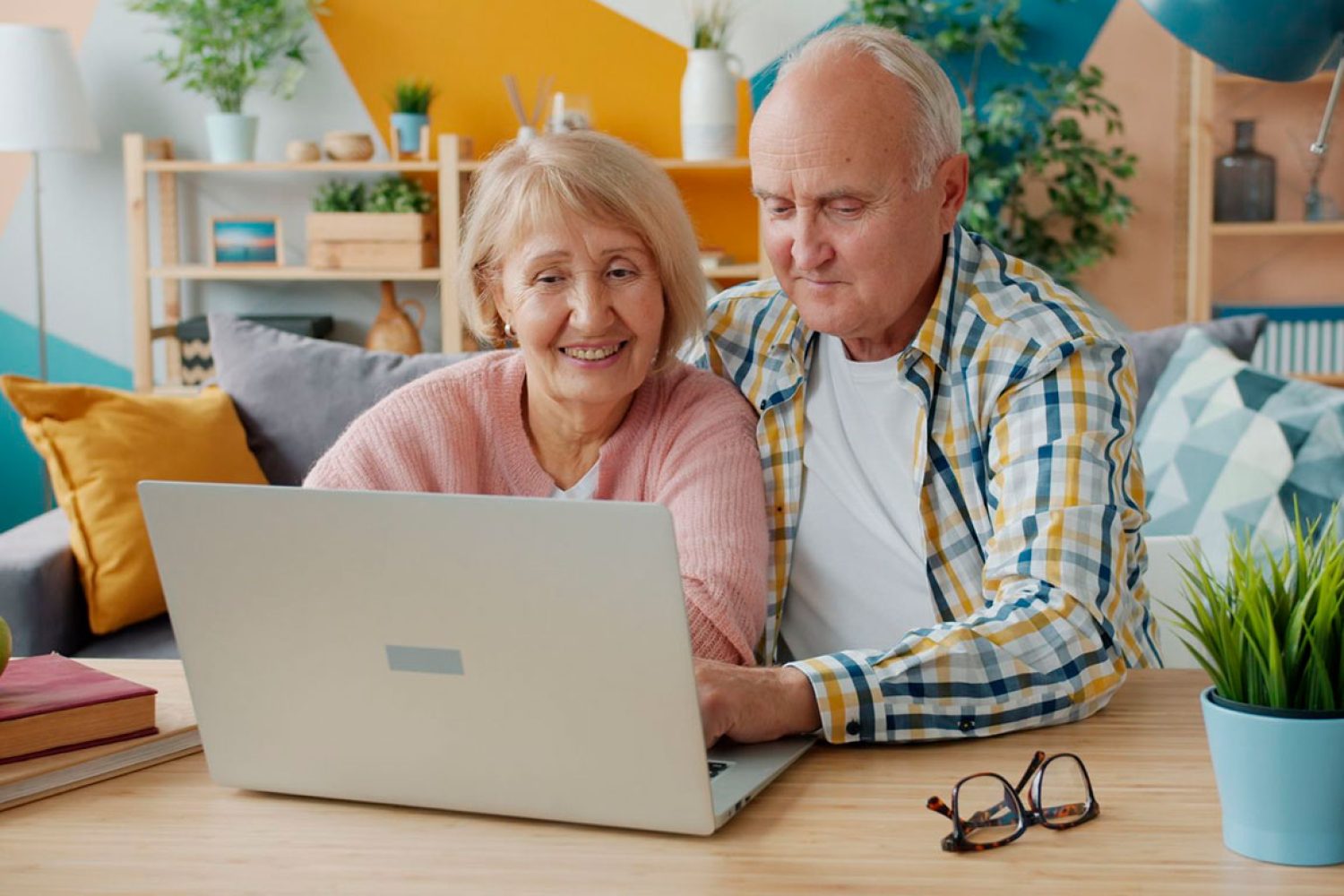 Travailler à la retraite : combien peut-on gagner en plus de sa pension ?