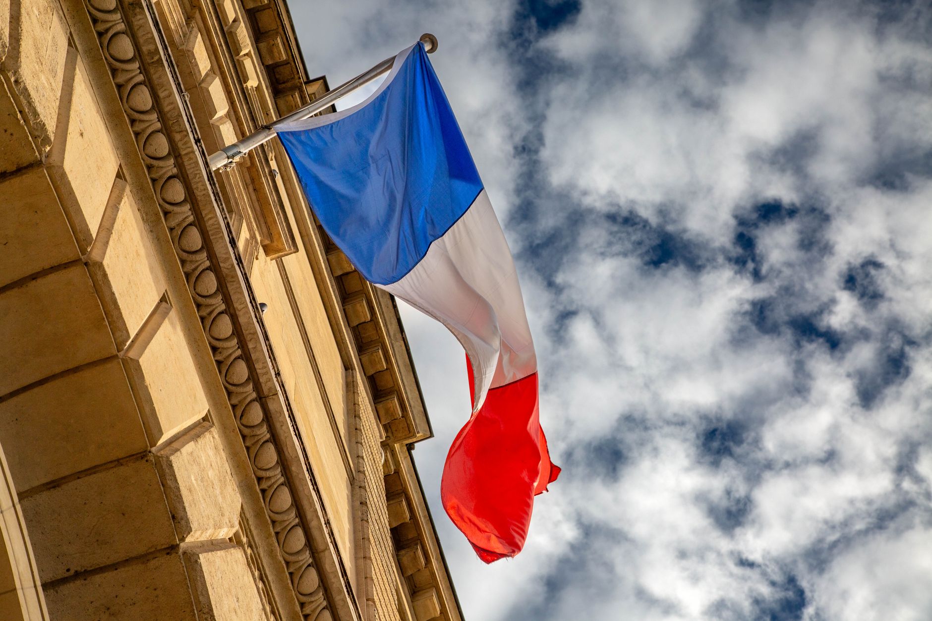 Prime Macron 2021 : période de versement, calendrier légal et enjeux pratiques pour les employeurs — annonce d'aide financière gouvernementale française